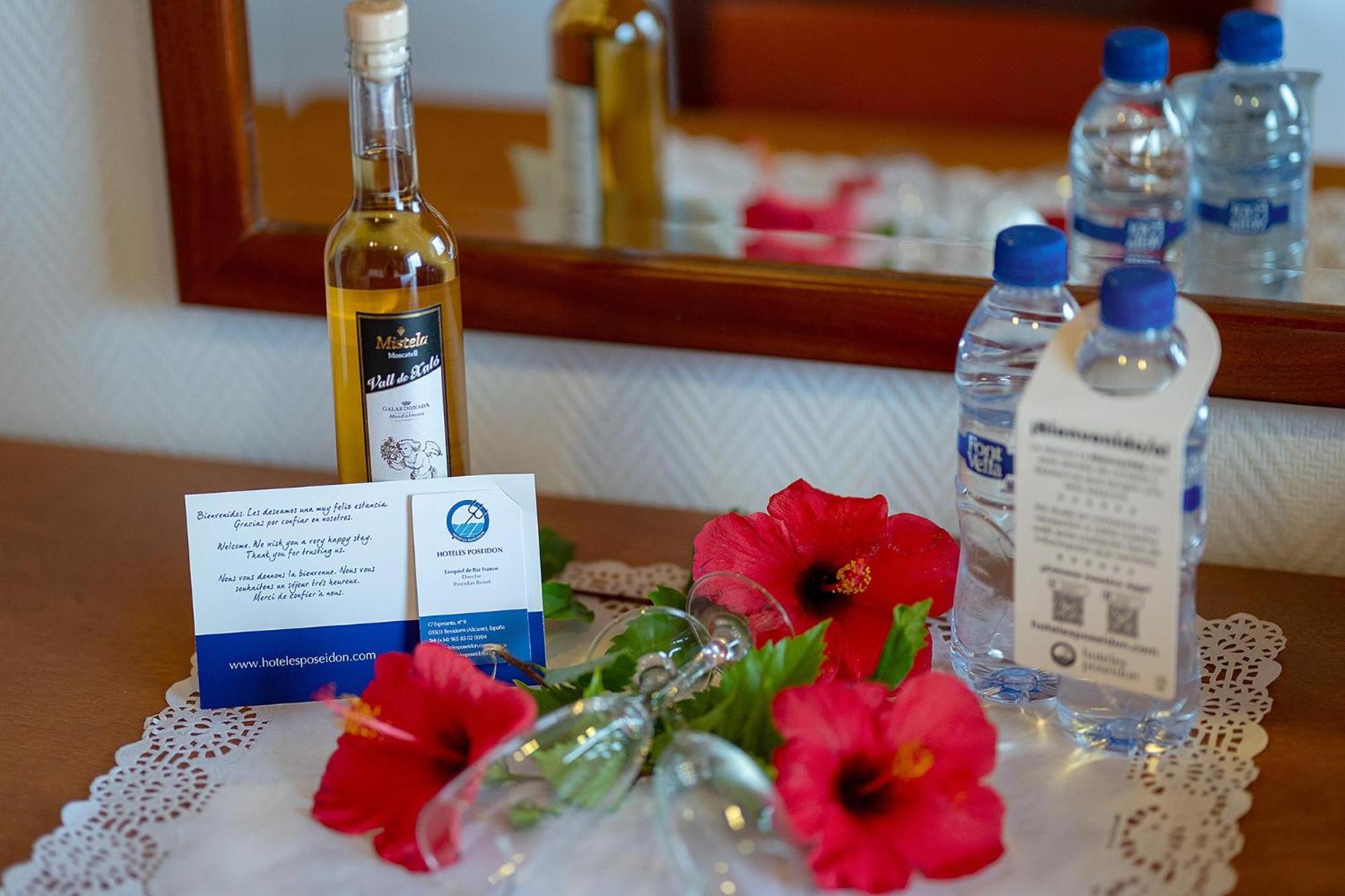 Poseidon Aparthotel 3*